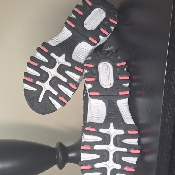 Champion Women's Margaret Running Shoe Pink and Black Size 7.5 - Picture 11 of 16